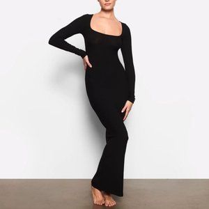 WITH TAGS SKIMS SOFT LOUNGE LONG SLEEVE DRESS Black Medium